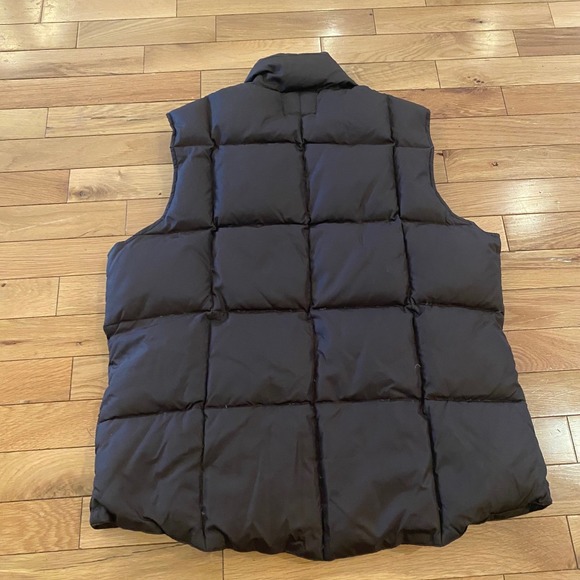 Women's Lands End Down Puffer Vest medium Chocolate Brown Sleeveless Snap Front - Picture 5 of 6
